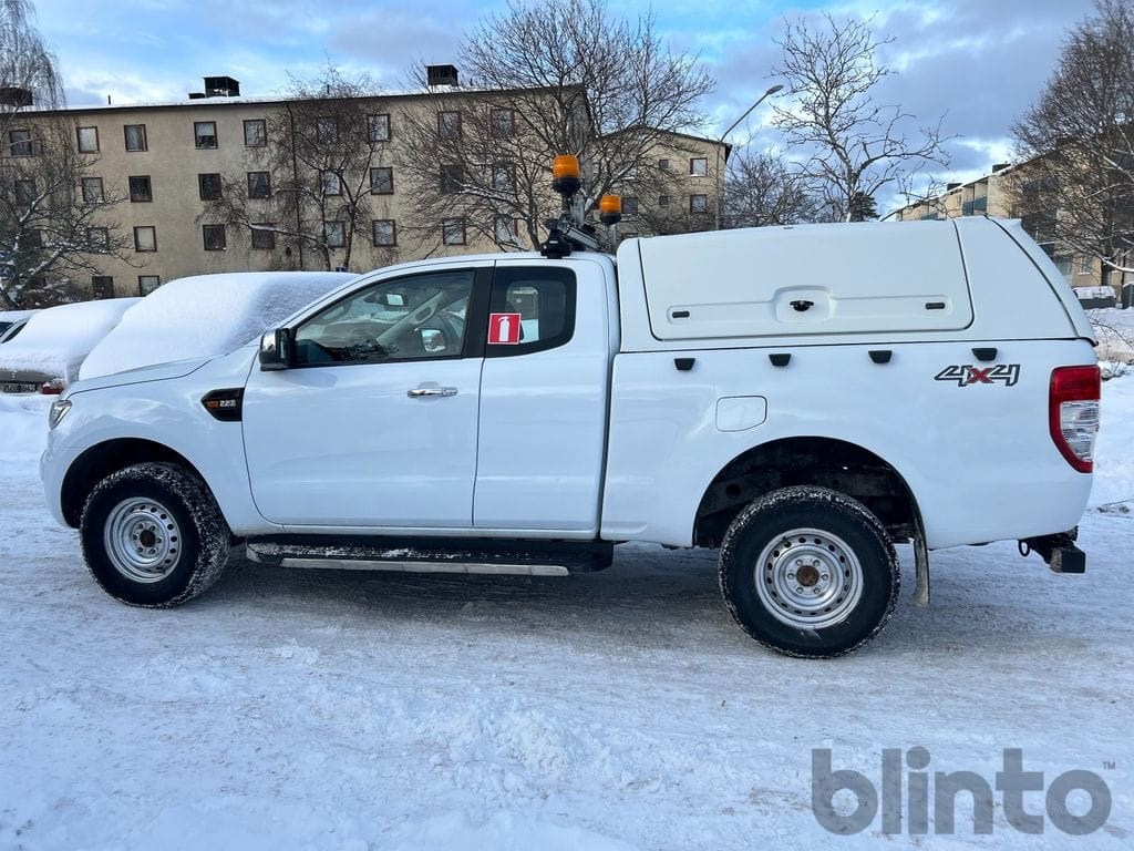 Pickup truck FORD Ranger XLT 4X4: picture 8