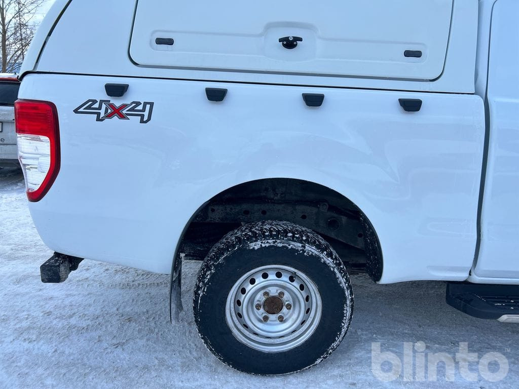 Pickup truck FORD Ranger XLT 4X4: picture 22