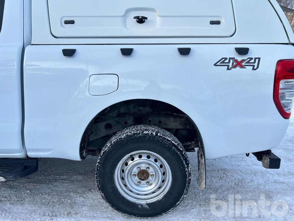 Pickup truck FORD Ranger XLT 4X4: picture 33