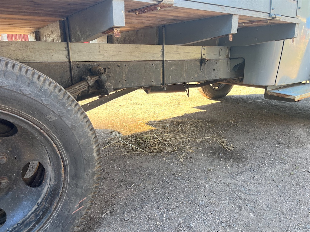 Dropside/ Flatbed truck FORDSON THAMES ET6 500/45: picture 17