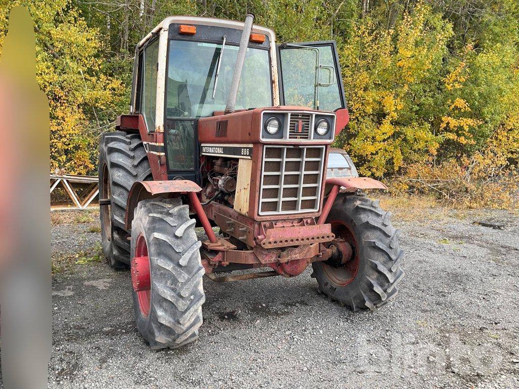 INTERNATIONAL 886 4X4 - Farm tractor: picture 2 INTERNATIONAL 886 4X4 - Farm tractor: picture 2