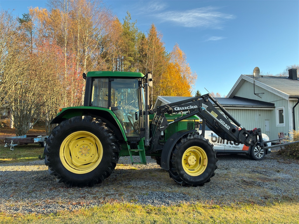 JOHN DEERE 6110 - Farm tractor: picture 4 JOHN DEERE 6110 - Farm tractor: picture 4