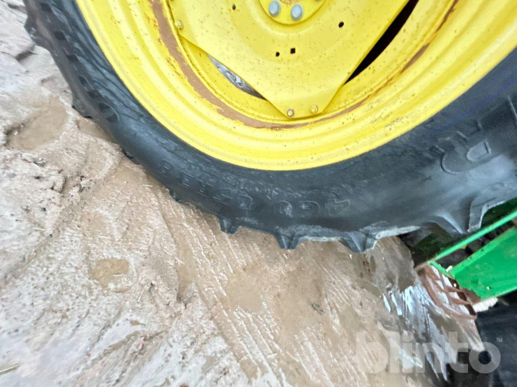 Farm tractor JOHN DEERE 6320E: picture 14