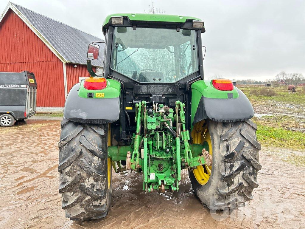 Farm tractor JOHN DEERE 6320E: picture 6