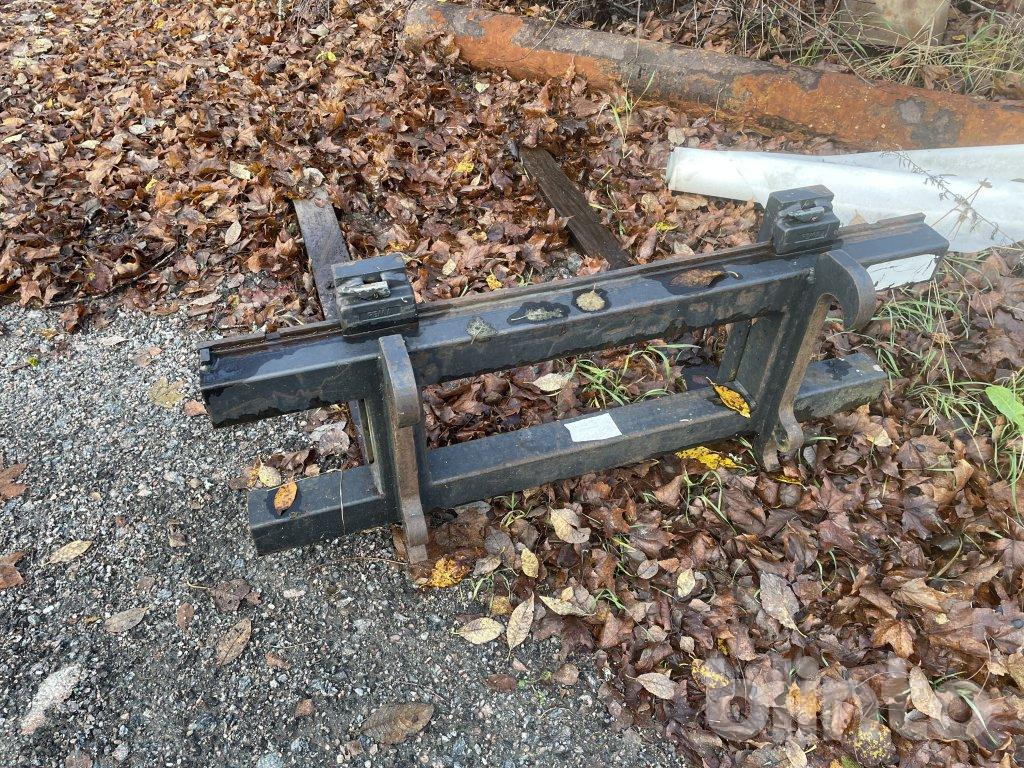 Farm tractor JOHN DEERE 6830 med lastare: picture 48