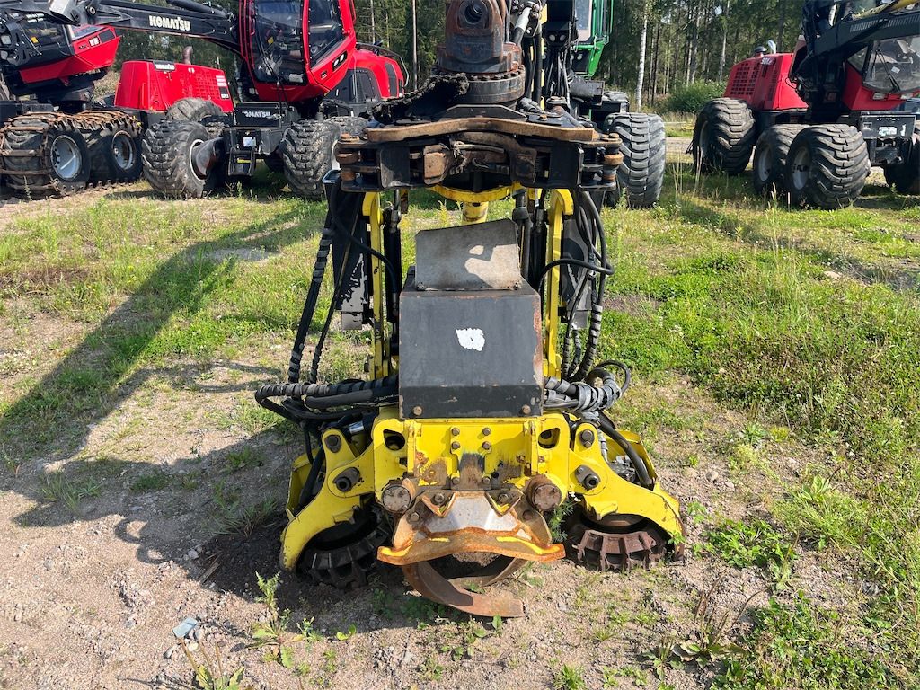 John Deere 414 - Felling head: picture 2 John Deere 414 - Felling head: picture 2