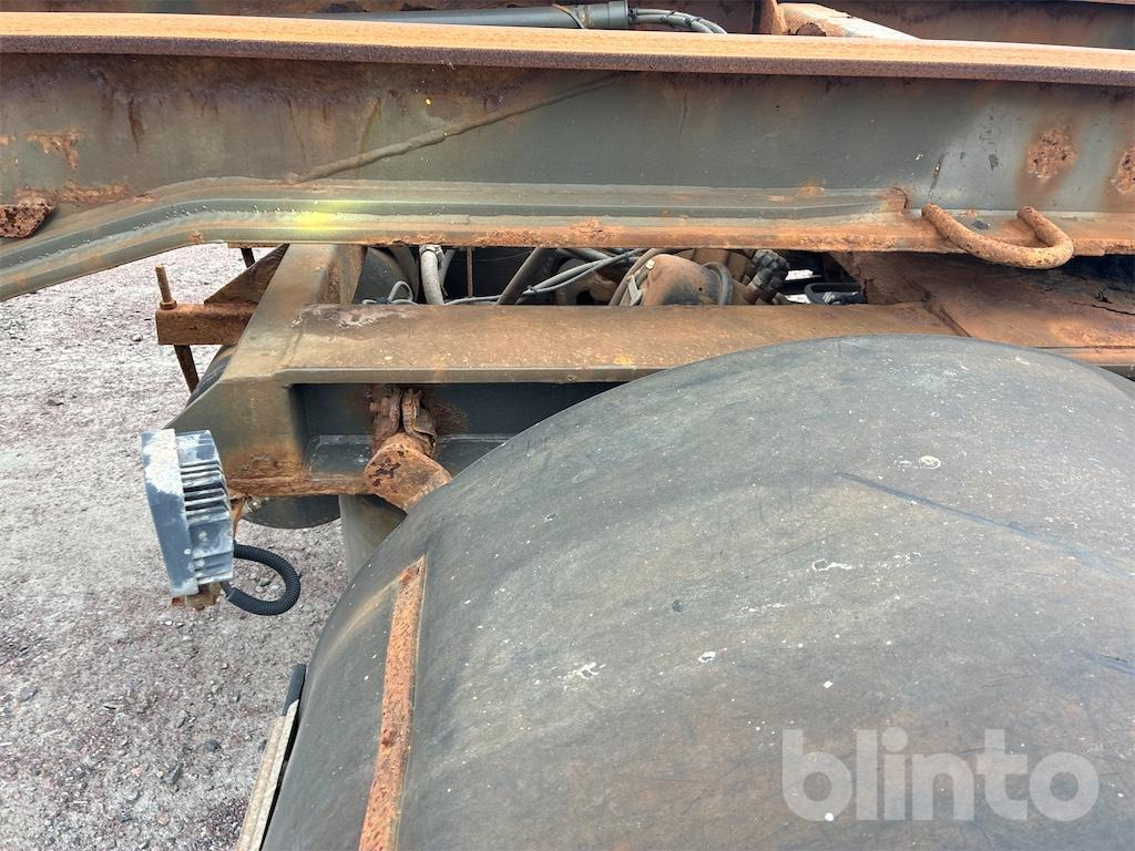 Container transporter/ Swap body trailer KILAFORS SBJB4X-36-130: picture 36