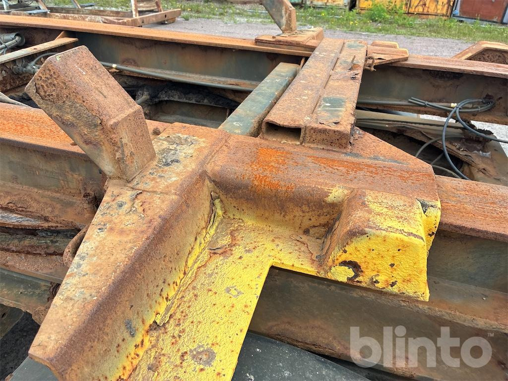 Container transporter/ Swap body trailer KILAFORS SBJB4X-36-130: picture 34