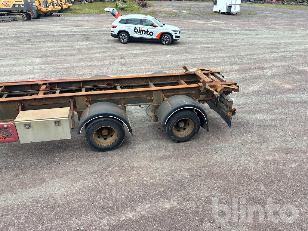 Container transporter/ Swap body trailer KILAFORS SBJB4X-36-130: picture 8