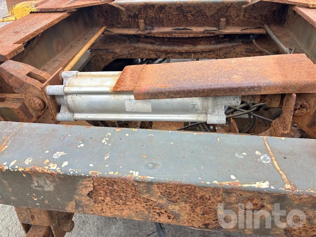 Container transporter/ Swap body trailer KILAFORS SBJB4X-36-130: picture 29