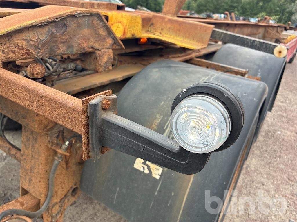 Container transporter/ Swap body trailer KILAFORS SBJB4X-36-130: picture 28