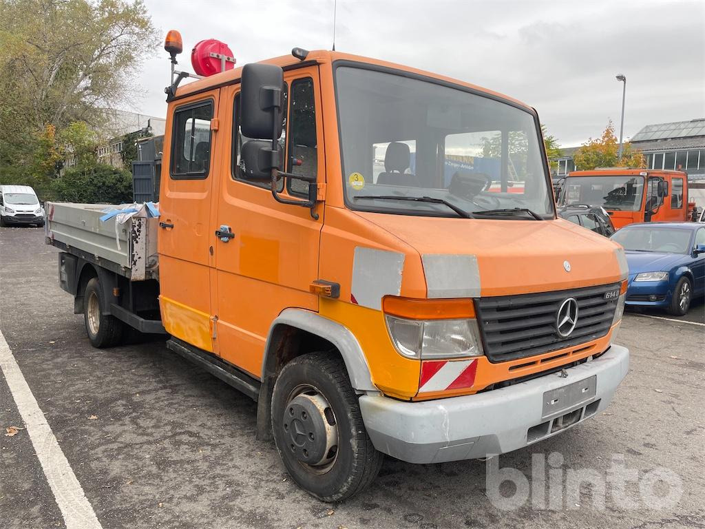 Mercedes Benz Vario 614 D - Open body delivery van, Crew cab van: picture 2 Mercedes Benz Vario 614 D - Open body delivery van, Crew cab van: picture 2