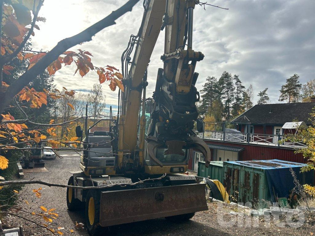 New Holland MH 4.6 - Wheel excavator: picture 3 New Holland MH 4.6 - Wheel excavator: picture 3