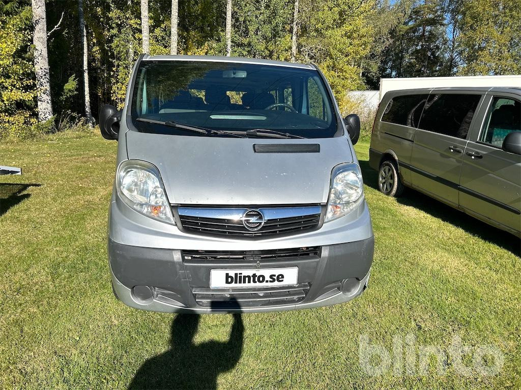 Opel Vivaro 2.0CDT - Minibus, People carrier: picture 2 Opel Vivaro 2.0CDT - Minibus, People carrier: picture 2