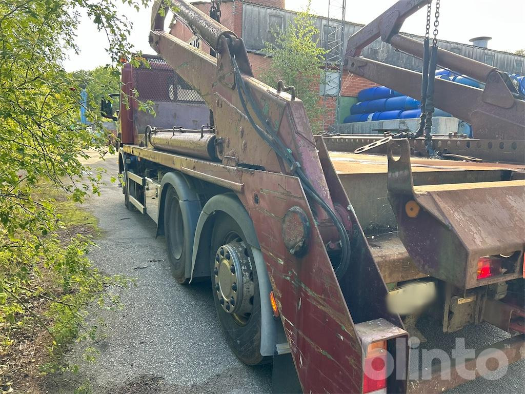 SCANIA P114GB6X2*4NB340 - Container transporter/ Swap body truck: picture 3 SCANIA P114GB6X2*4NB340 - Container transporter/ Swap body truck: picture 3