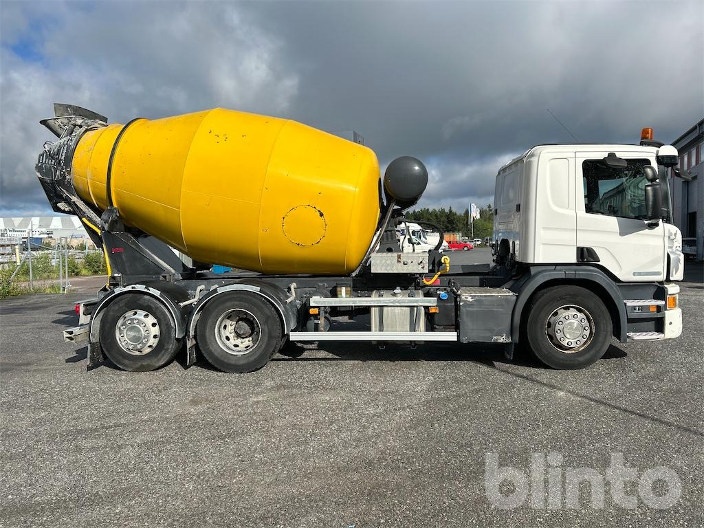 SCANIA P370LB6X2*4MNA - Concrete mixer truck: picture 4 SCANIA P370LB6X2*4MNA - Concrete mixer truck: picture 4