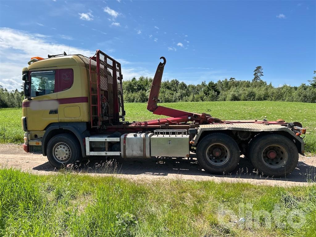 SCANIA R124GB6X2NZ470 - Hook lift truck: picture 4 SCANIA R124GB6X2NZ470 - Hook lift truck: picture 4