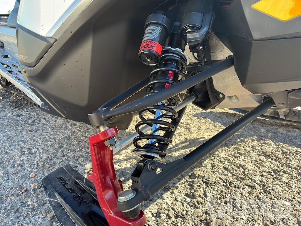 ATV/ Quad SKI-DOO Renegade X RS 900 ACE Turbo R: picture 16