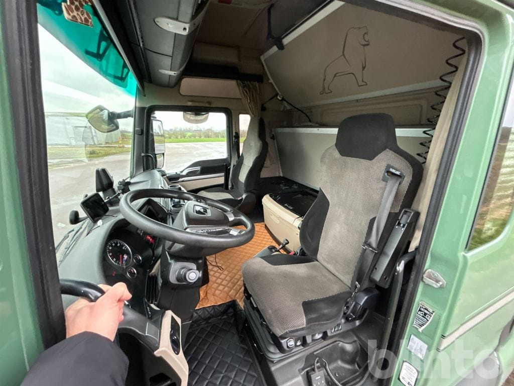 MAN TGX 18.460 4x2 - Tractor unit: picture 4 MAN TGX 18.460 4x2 - Tractor unit: picture 4