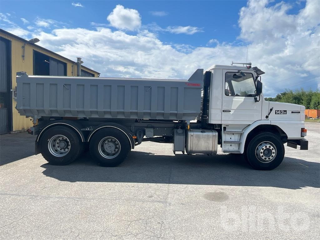 SCANIA T143 HL6X2L400422 - Truck: picture 4 SCANIA T143 HL6X2L400422 - Truck: picture 4