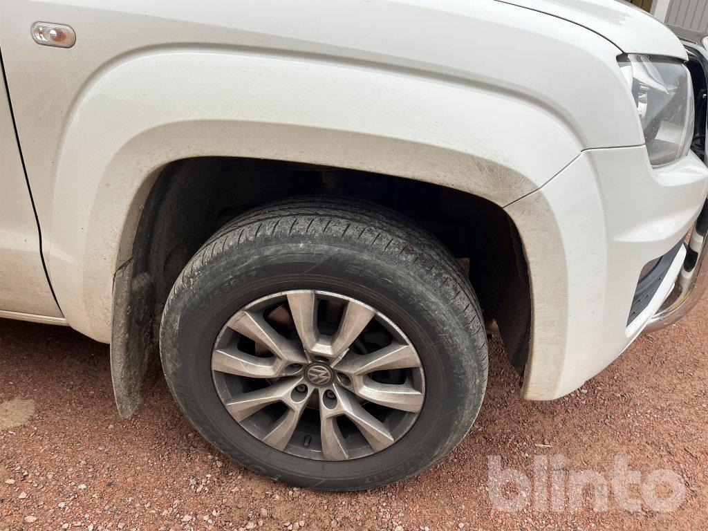 Pickup truck VOLKSWAGEN AMAROK 3.0 V6 TDI: picture 20