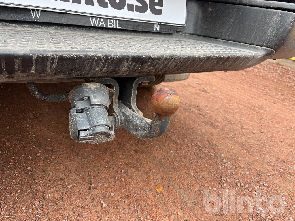 Pickup truck VOLKSWAGEN AMAROK 3.0 V6 TDI: picture 35