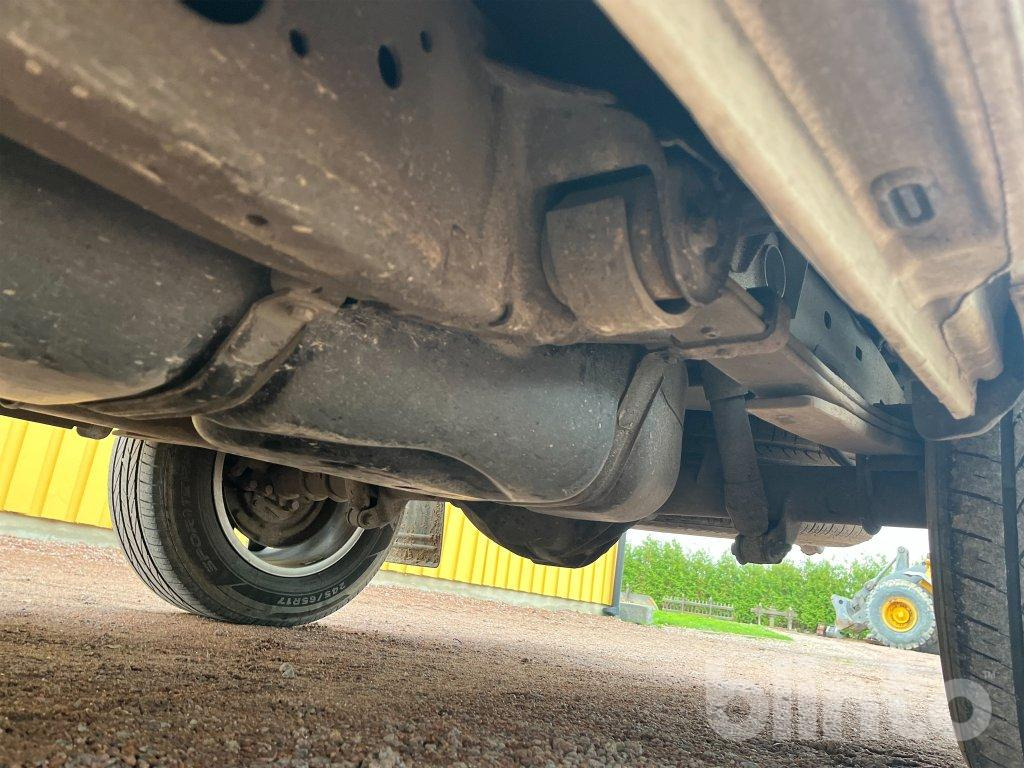 Pickup truck VOLKSWAGEN AMAROK 3.0 V6 TDI: picture 46