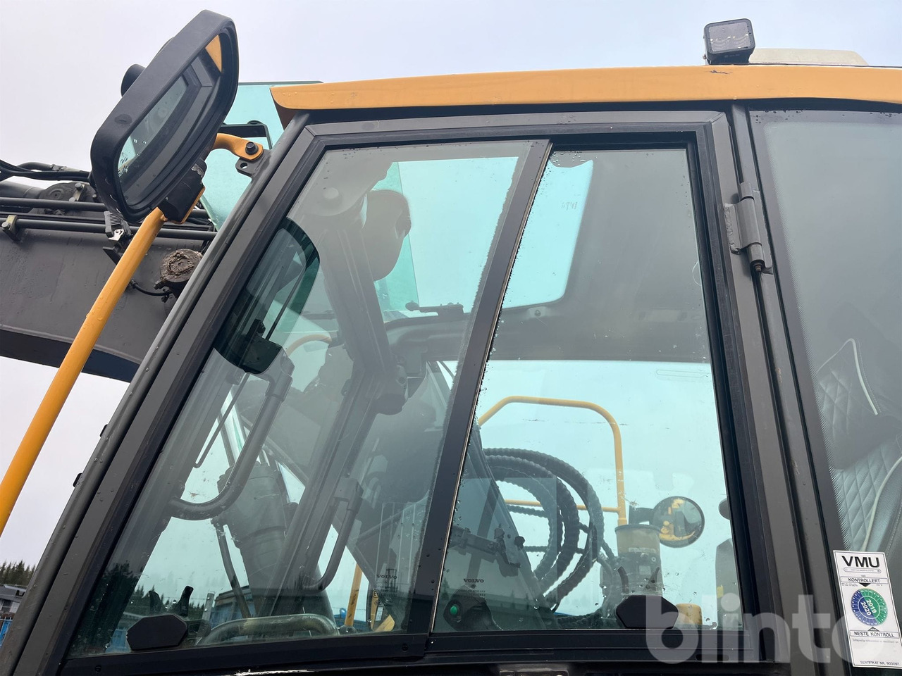 Crawler excavator Volvo ECR145EL: picture 21