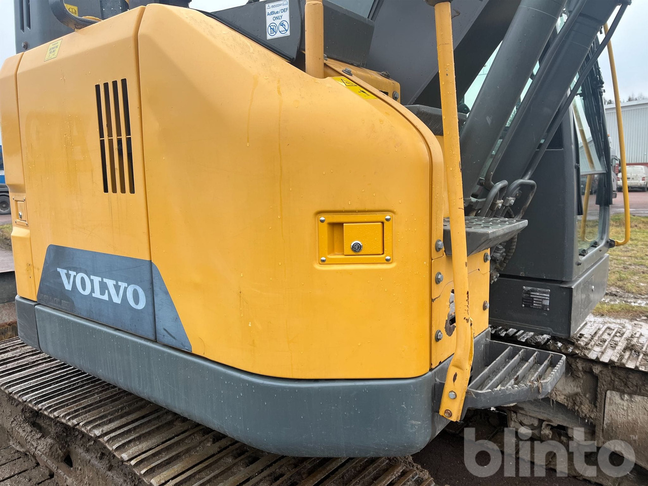 Crawler excavator Volvo ECR145EL: picture 30
