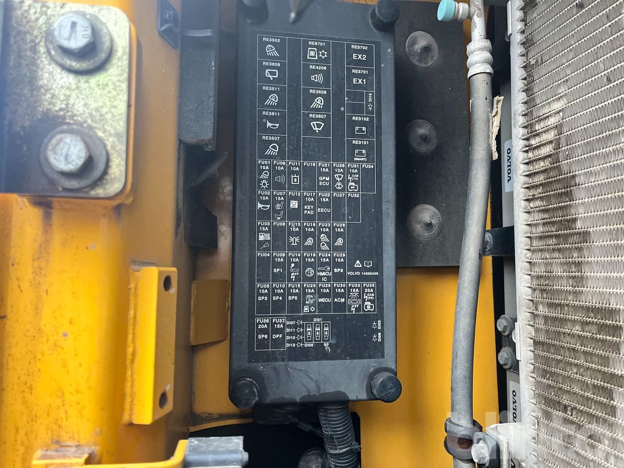 Crawler excavator Volvo ECR145EL: picture 42