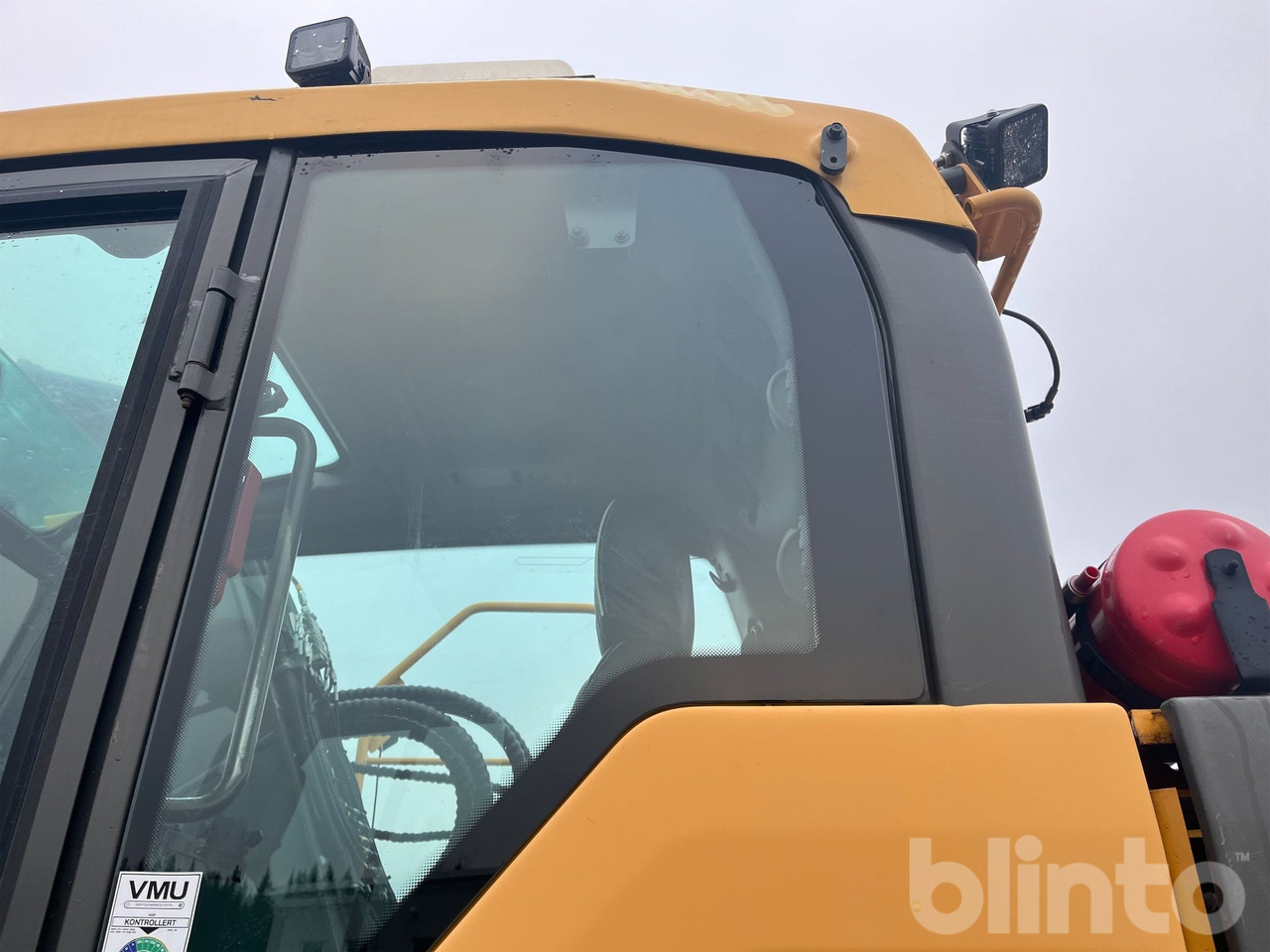 Crawler excavator Volvo ECR145EL: picture 44