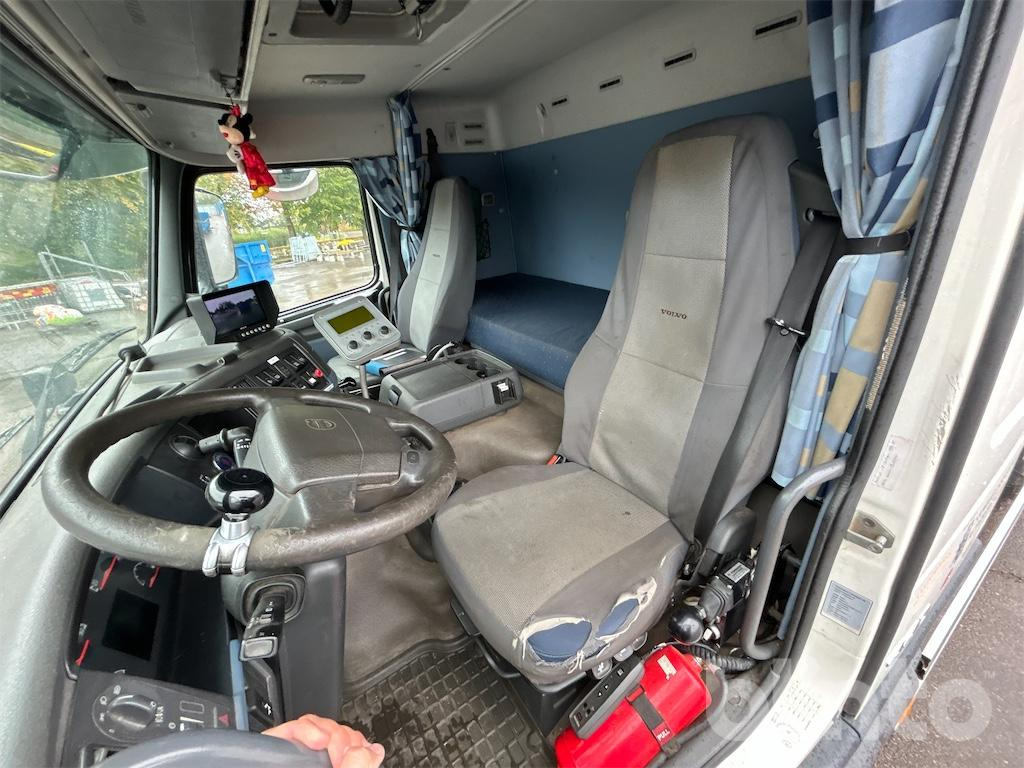Volvo FM440 6x2 Roadex - Hook lift truck: picture 4 Volvo FM440 6x2 Roadex - Hook lift truck: picture 4