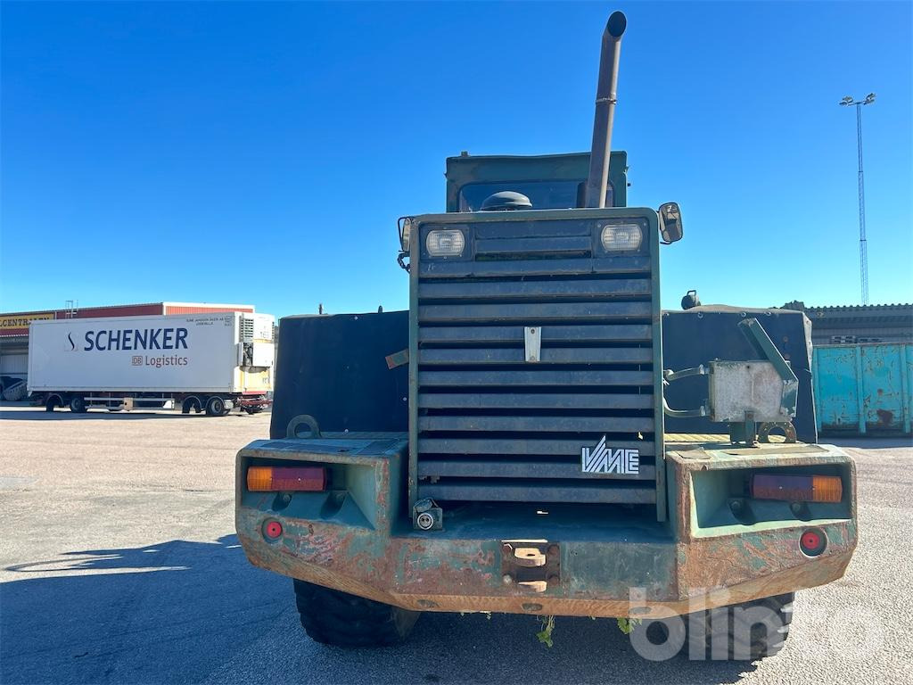 Volvo L120 - Wheel loader: picture 5 Volvo L120 - Wheel loader: picture 5