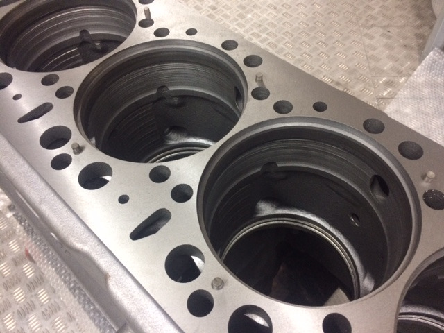 BASAMENTO MAN D2876LUE623 / D2876LOH20 / D2876LOH21 - Crankcase: picture 5 BASAMENTO MAN D2876LUE623 / D2876LOH20 / D2876LOH21 - Crankcase: picture 5