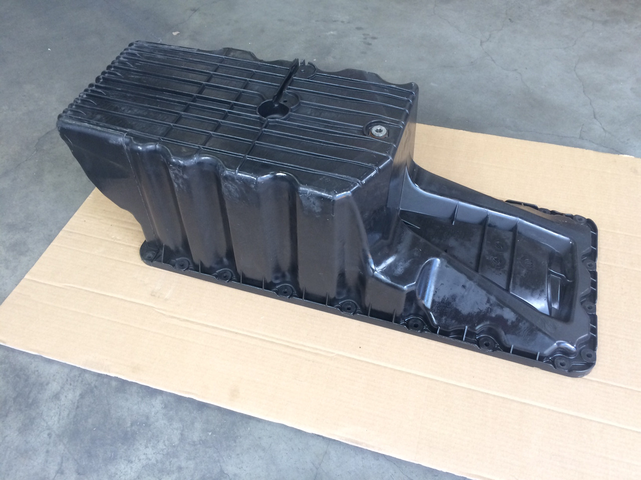 COPPA OLIO MERCEDES 9060101313 - MOTORE OM906 TRUCK - Oil pan: picture 1 COPPA OLIO MERCEDES 9060101313 - MOTORE OM906 TRUCK - Oil pan: picture 1