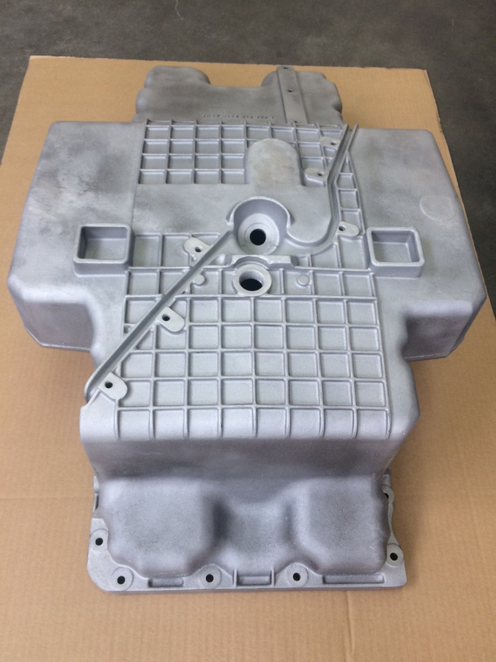 COPPA OLIO MERCEDES OM906 - VERSIONE BUS - A9060102713 - Oil pan for Bus: picture 4 COPPA OLIO MERCEDES OM906 - VERSIONE BUS - A9060102713 - Oil pan for Bus: picture 4