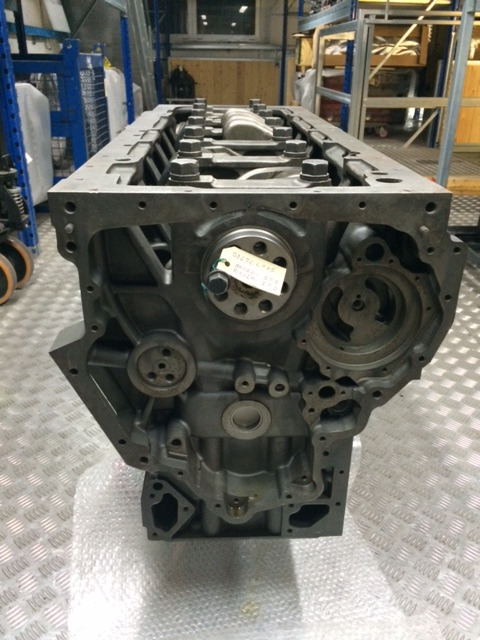 KIT BASAMENTO + ALBERO MOTORE MAN D2066 - Crankcase for Truck: picture 2 KIT BASAMENTO + ALBERO MOTORE MAN D2066 - Crankcase for Truck: picture 2