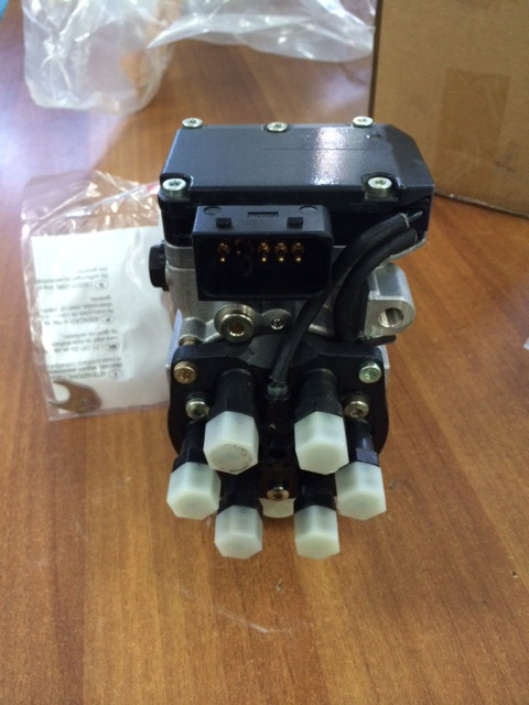 POMPA INIEZIONE VP44 - MOTORE MAN D0836 - RIF. MAN 51111037786 - Fuel pump: picture 5 POMPA INIEZIONE VP44 - MOTORE MAN D0836 - RIF. MAN 51111037786 - Fuel pump: picture 5