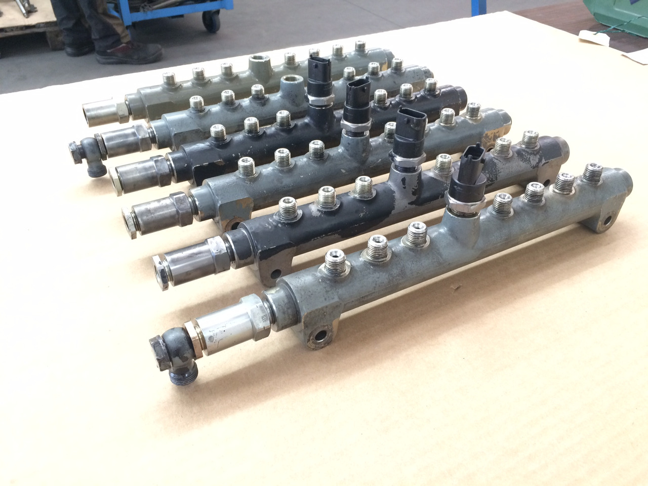 TUBO PRESSIONE COMMON RAIL MAN 51103116039 - Fuel processing/ Fuel delivery: picture 5 TUBO PRESSIONE COMMON RAIL MAN 51103116039 - Fuel processing/ Fuel delivery: picture 5