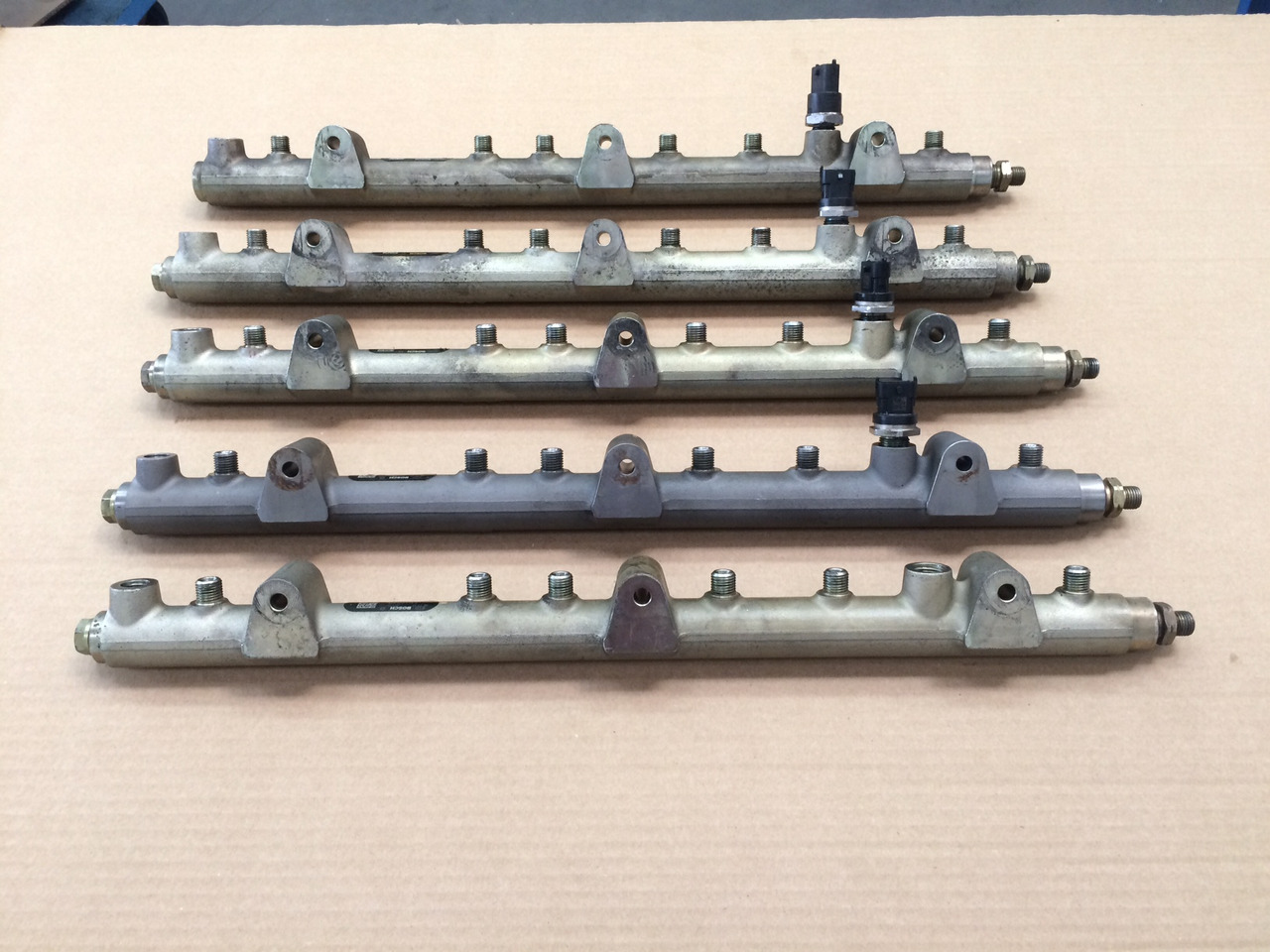 TUBO PRESSIONE COMMON RAIL MAN 51103116054 - Fuel processing/ Fuel delivery: picture 4 TUBO PRESSIONE COMMON RAIL MAN 51103116054 - Fuel processing/ Fuel delivery: picture 4