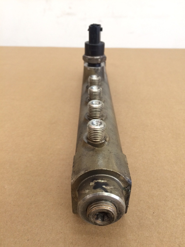 TUBO PRESSIONE COMMON RAIL MAN 51103116062 - Fuel processing/ Fuel delivery: picture 4 TUBO PRESSIONE COMMON RAIL MAN 51103116062 - Fuel processing/ Fuel delivery: picture 4