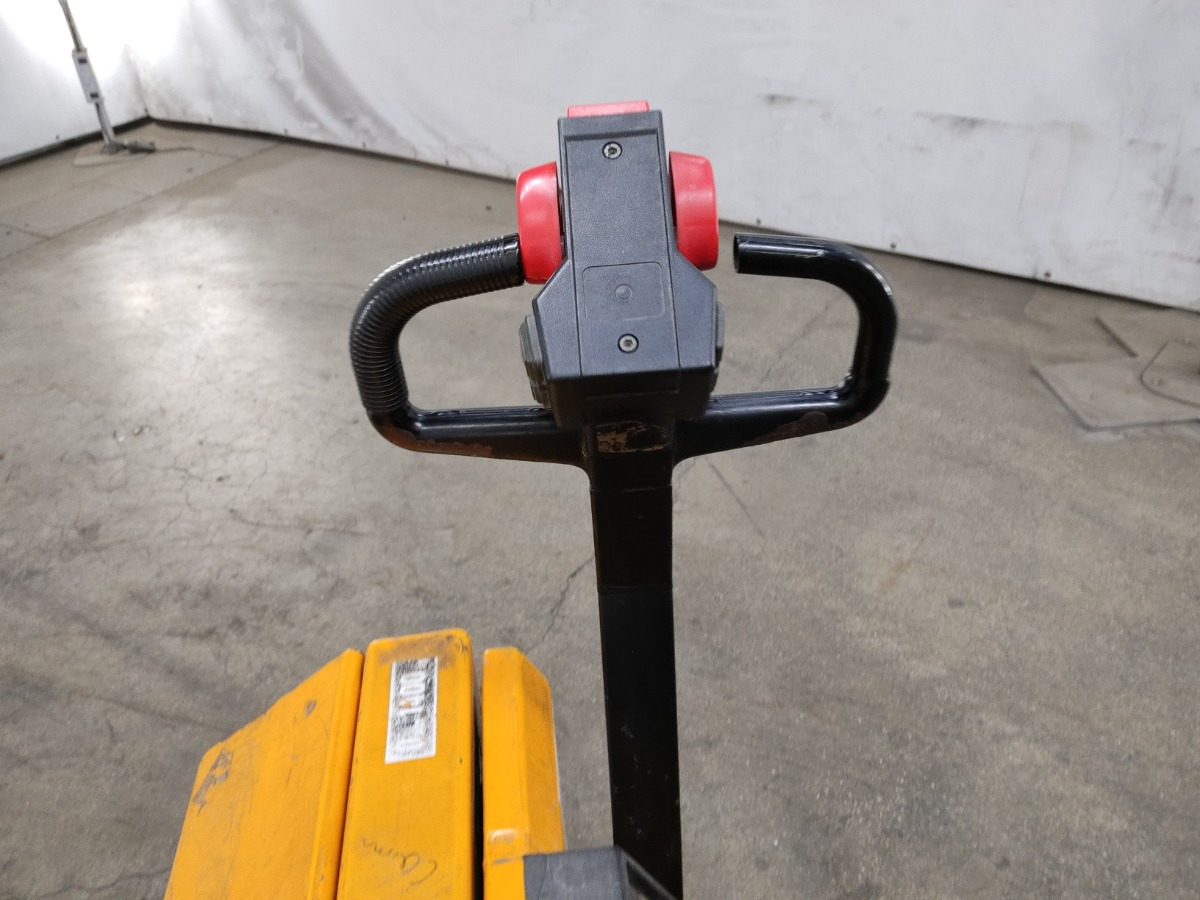 Jungheinrich EJELK14 - Pallet truck: picture 3 Jungheinrich EJELK14 - Pallet truck: picture 3