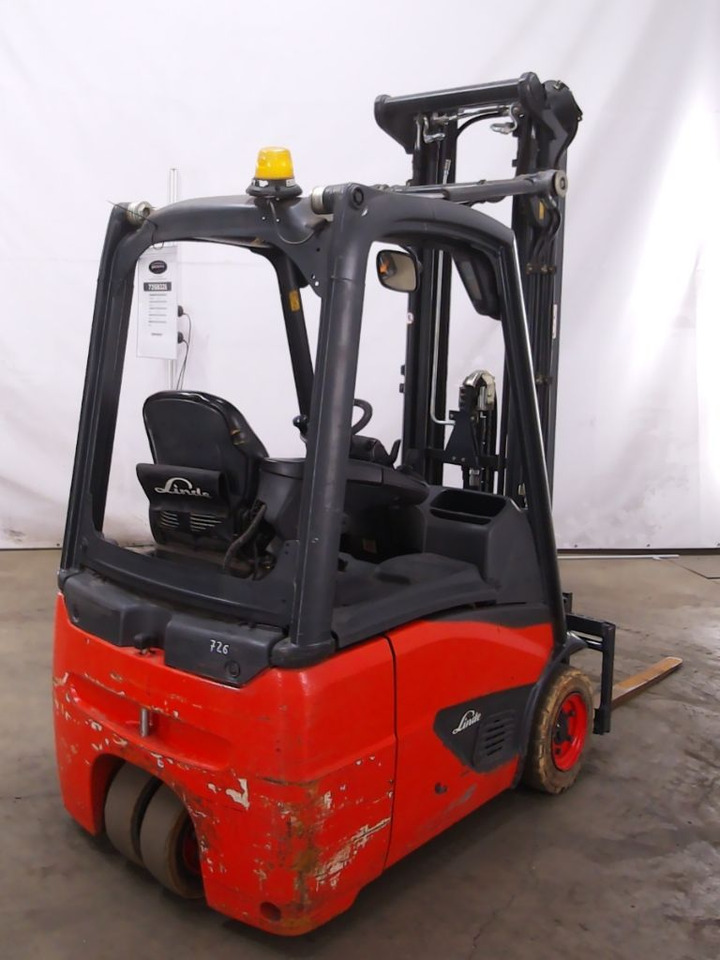 Linde E15 - Electric forklift: picture 2 Linde E15 - Electric forklift: picture 2