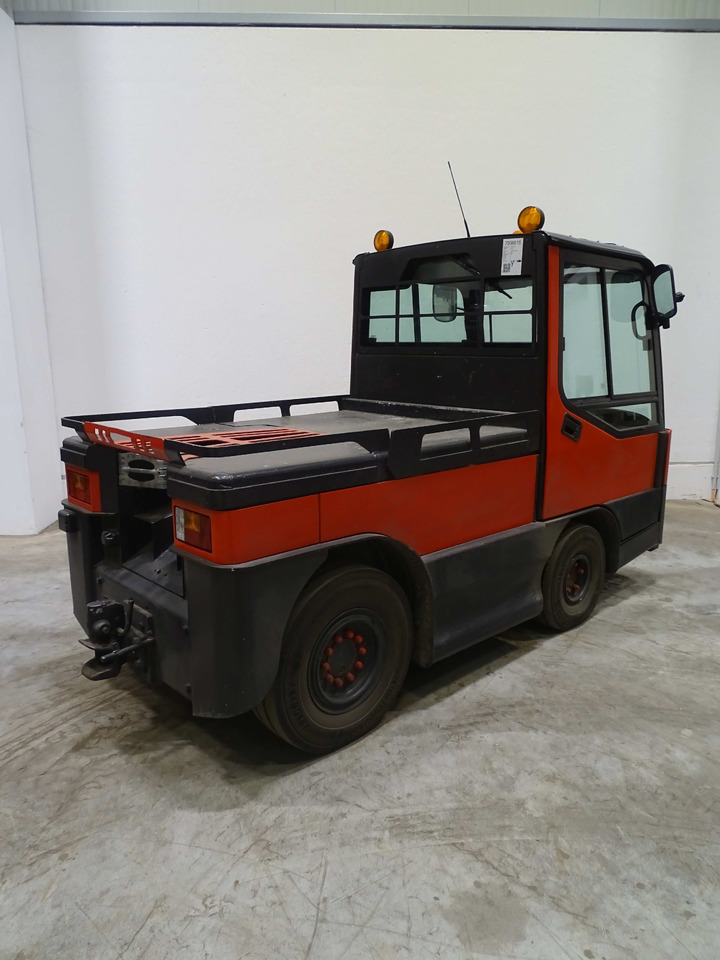 Linde P250 - Tow tractor: picture 2 Linde P250 - Tow tractor: picture 2