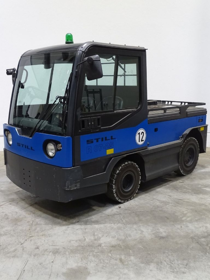 Linde P250 - Tow tractor: picture 5 Linde P250 - Tow tractor: picture 5