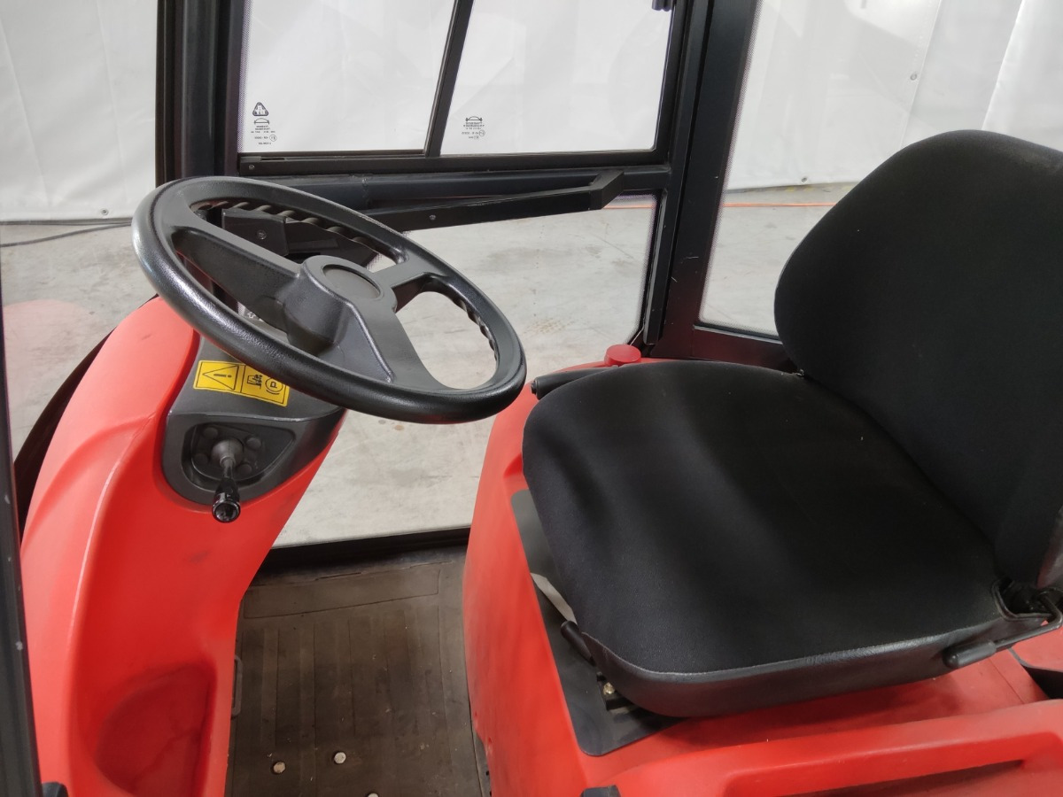 Linde P60 - Tow tractor: picture 3 Linde P60 - Tow tractor: picture 3