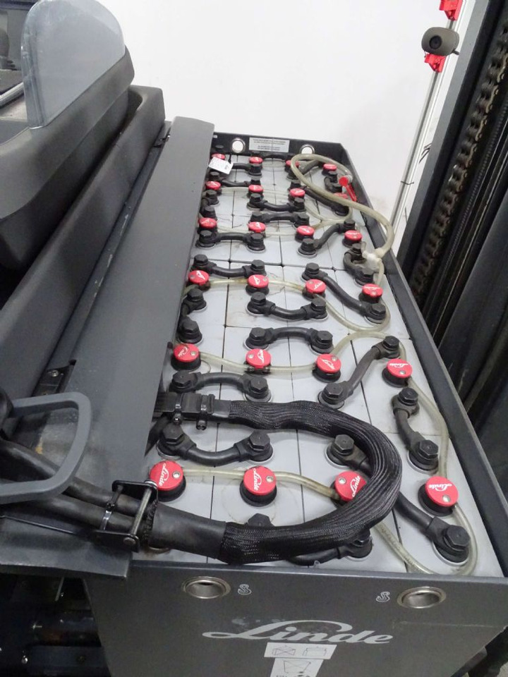 Linde R16HD-01 - Reach truck: picture 4 Linde R16HD-01 - Reach truck: picture 4