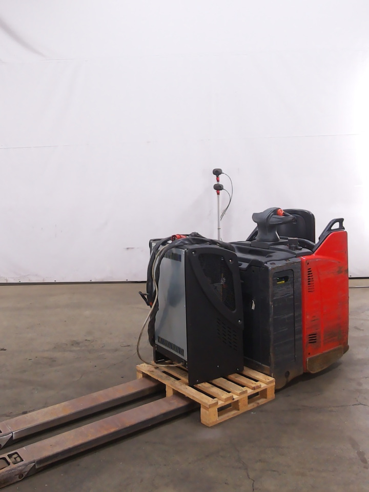 Linde T20SP-02/LIION/2400M - Pallet truck: picture 1 Linde T20SP-02/LIION/2400M - Pallet truck: picture 1