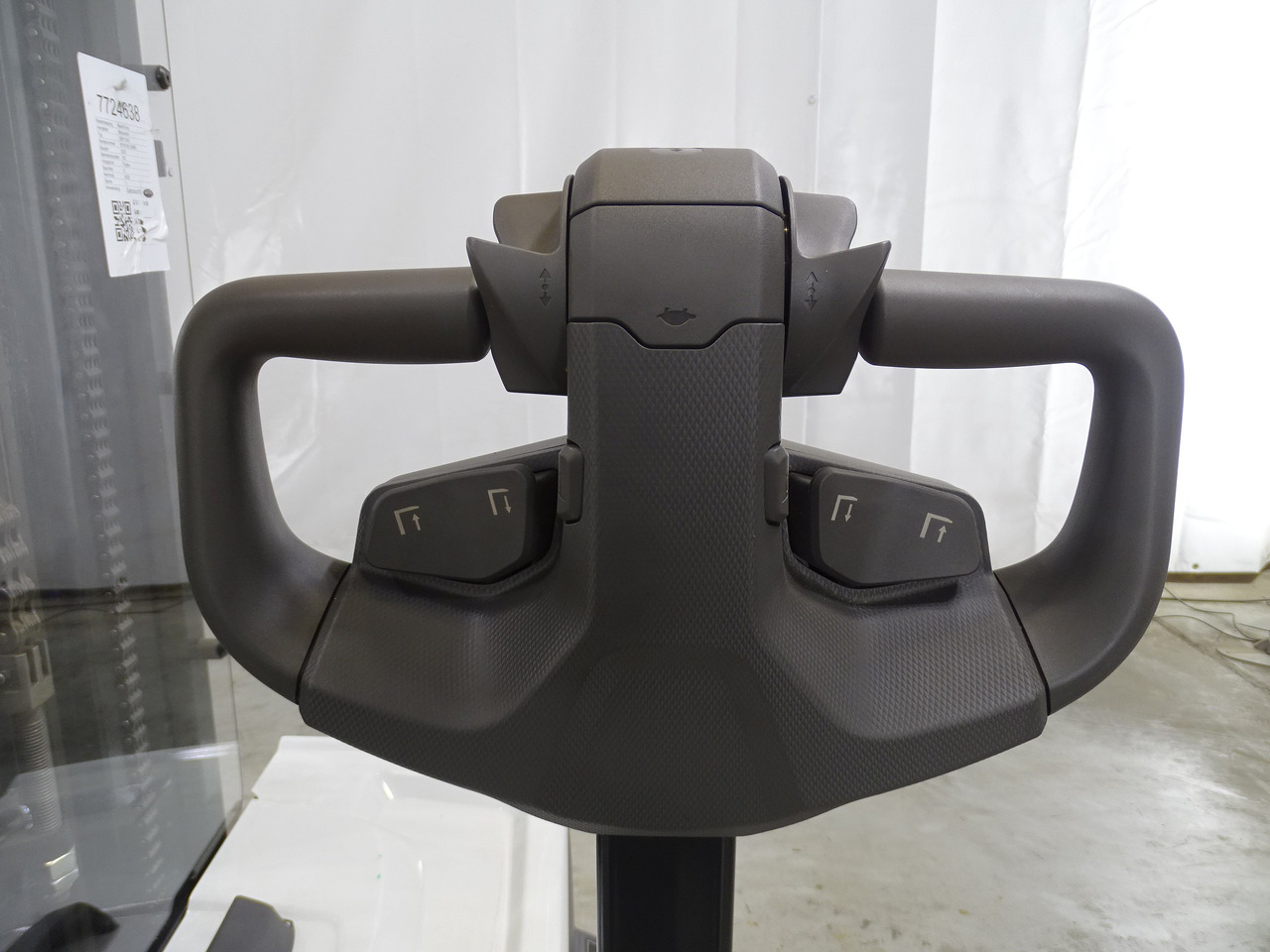 Mitsubishi SBP12N3 - Stacker: picture 3 Mitsubishi SBP12N3 - Stacker: picture 3