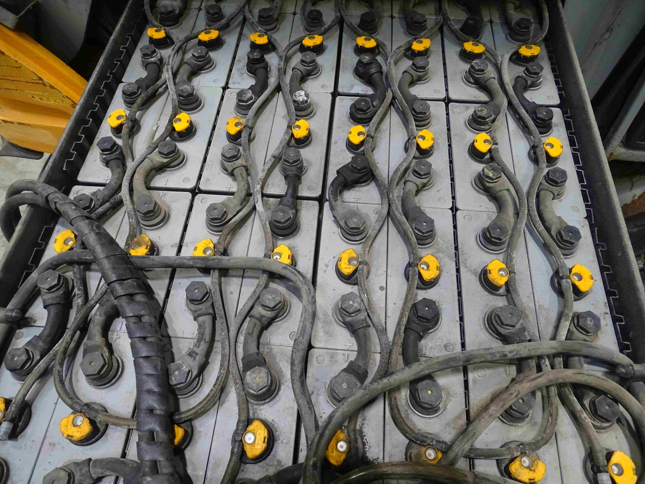 STILL RX60-30 - Electric forklift: picture 4 STILL RX60-30 - Electric forklift: picture 4